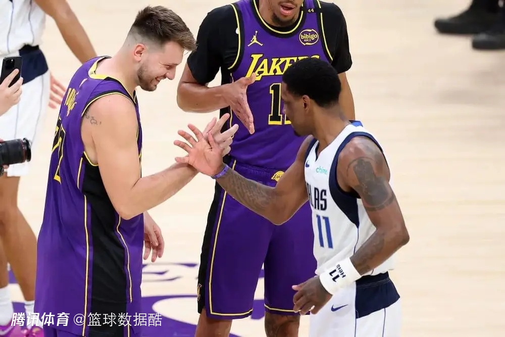 关于全新赛季开打，球员合同涨价买卖市场火爆的信息