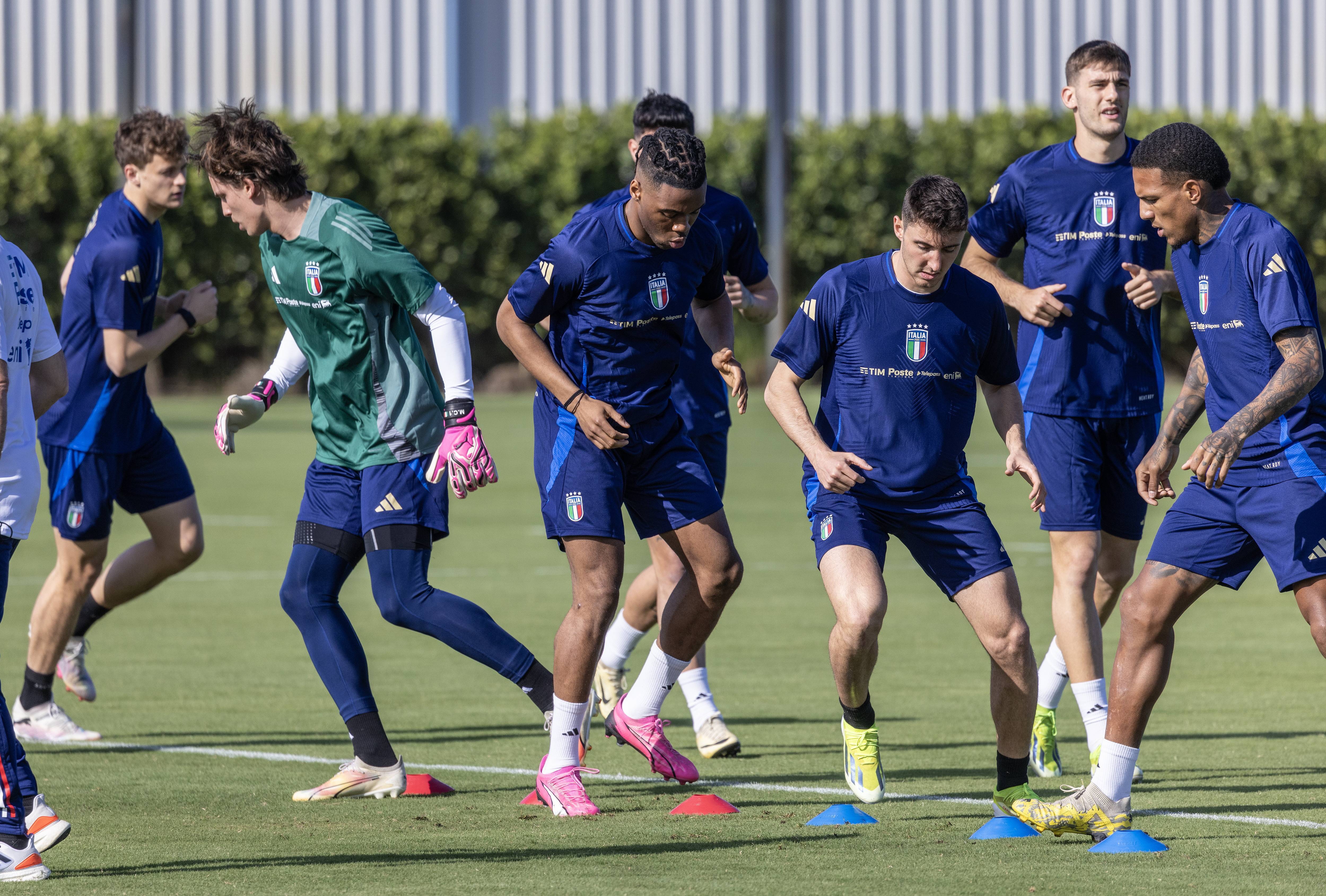 意大利足球队在欧洲比赛中获胜