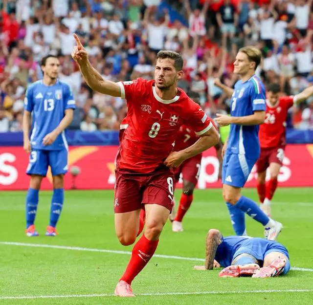 意大利足球队在欧洲比赛中获胜