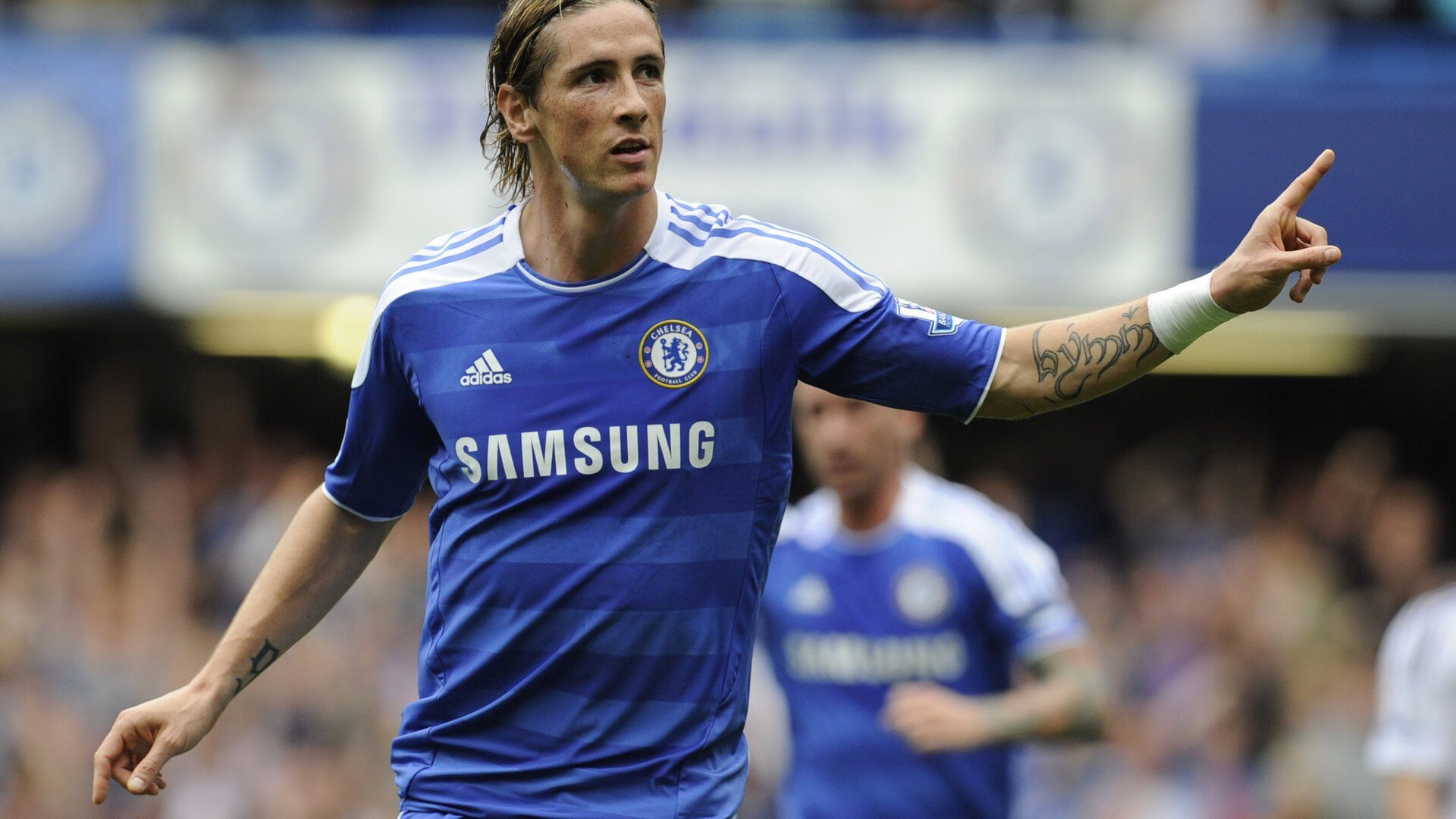 开云下载-拉什福德爆发点燃锋线革命，尼日利亚旋风一波带走佛罗伦萨的战术启示